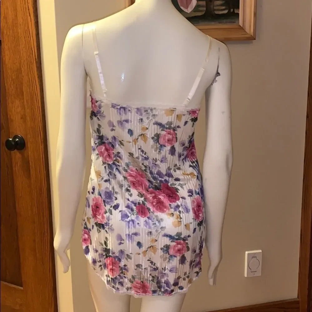 Large‎ Floral Print satin lace slip dress. Size small